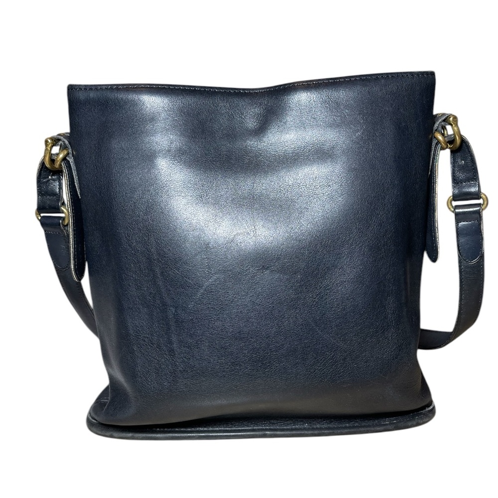 Vintage Coach black leather bucket style purse shoulder bag